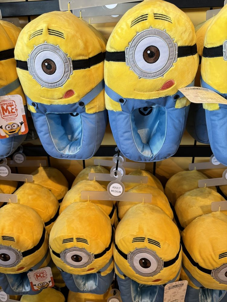 Pantuflas de Minnion en Super Silly Stuff en Universal Studios Hollywood