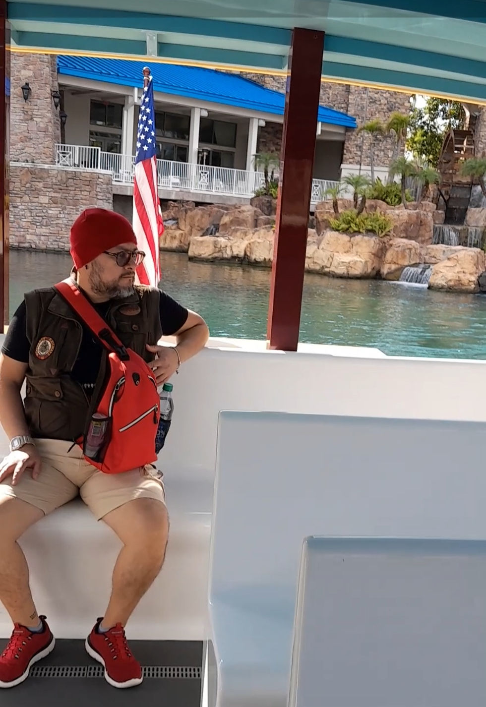 Sergio Ávila en el water taxi de Universal Orlando Resort