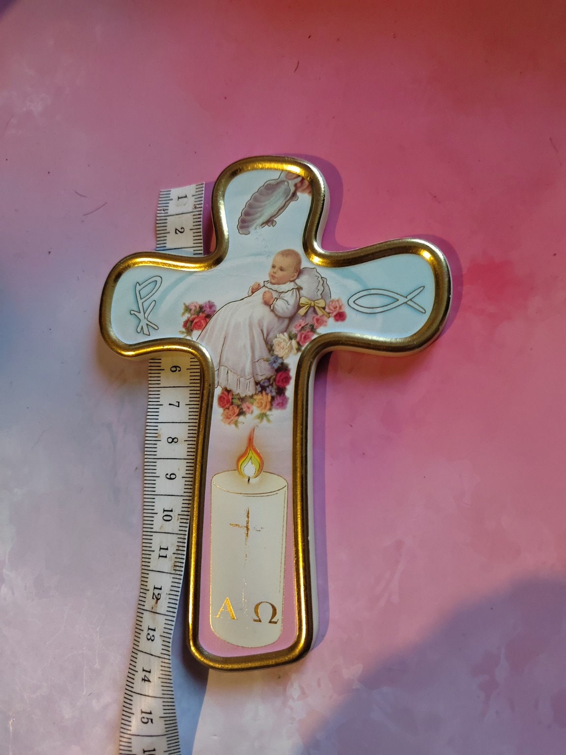 Croix murale de baptême en bois – Bébé et symboles chrétiens – Décoration