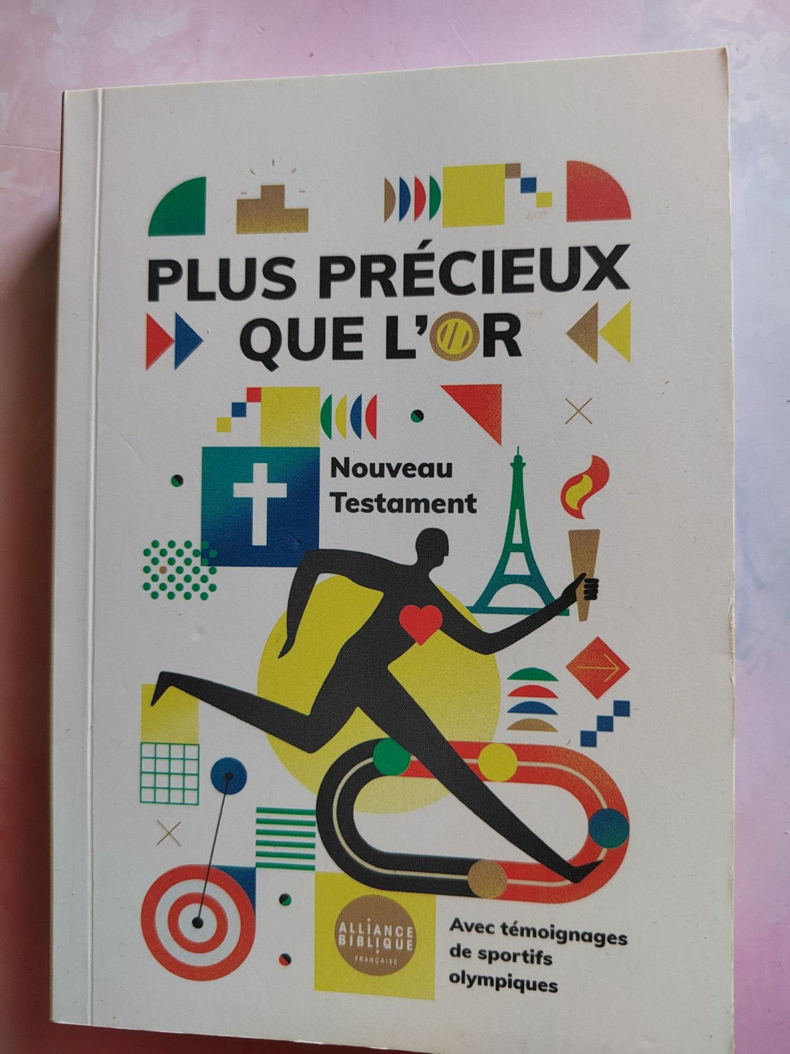 Plus précieux que l'or – Nouveau Testament avec témoignages de sportifs