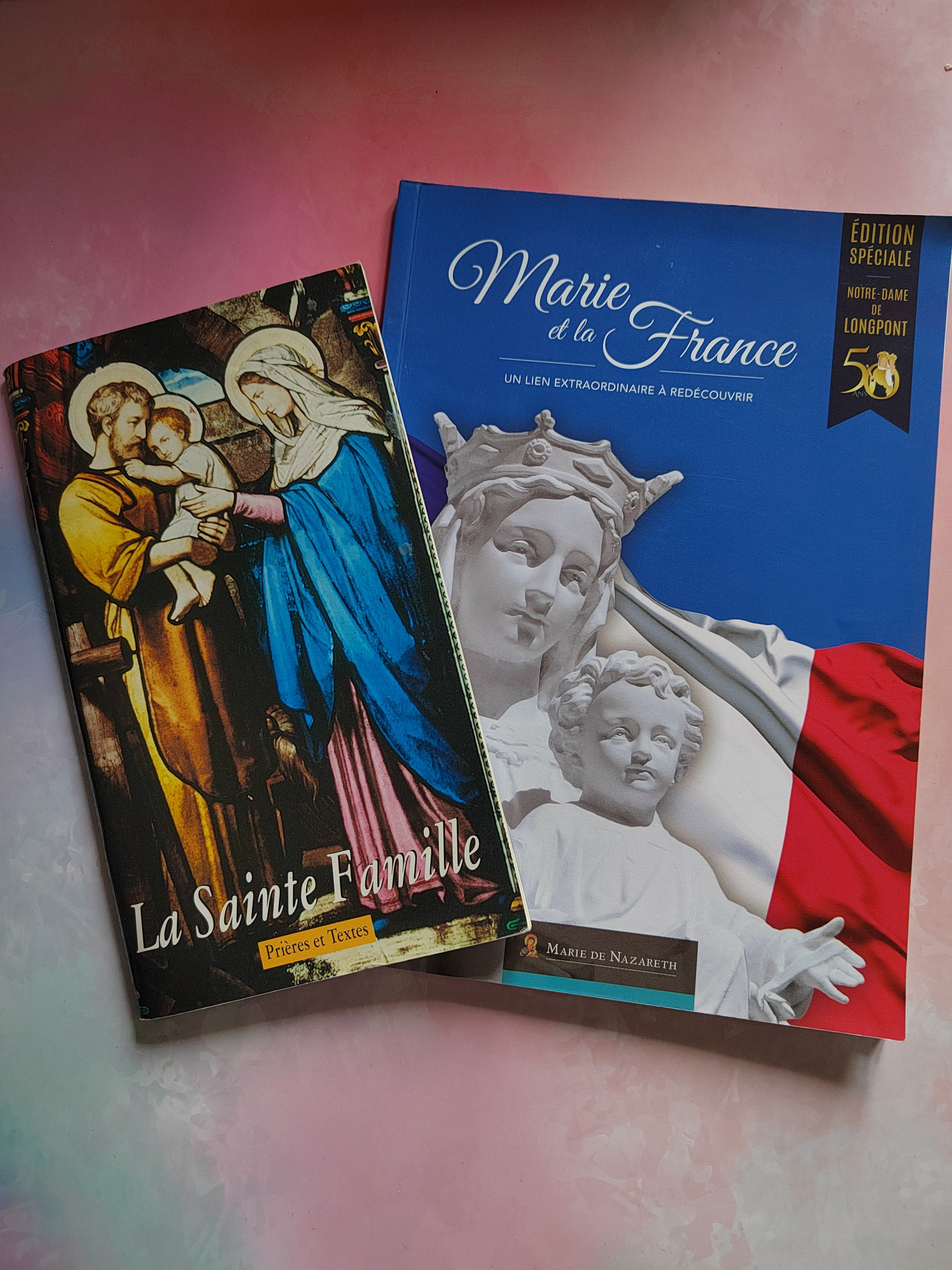 Lot de 2 livres religieux – Marie et la Sainte Famille – Prières et spiritualité