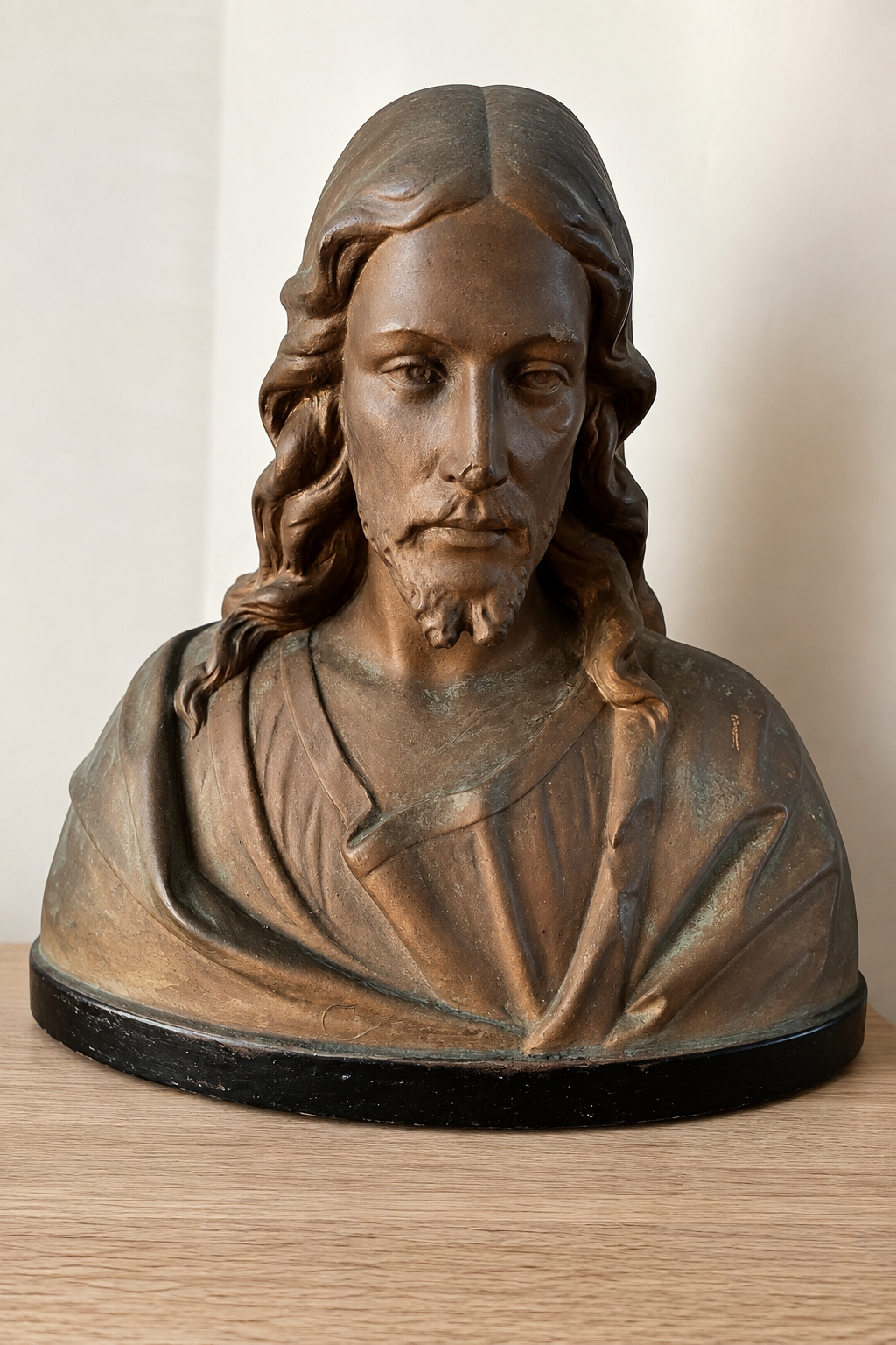 Buste de Jésus-Christ signé Carli – modèle n° 084