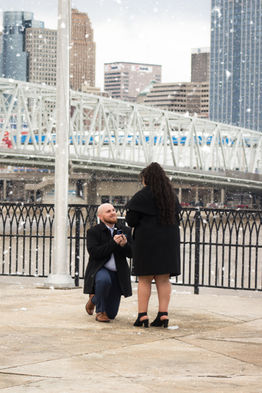Engagement photos in Cincinnati