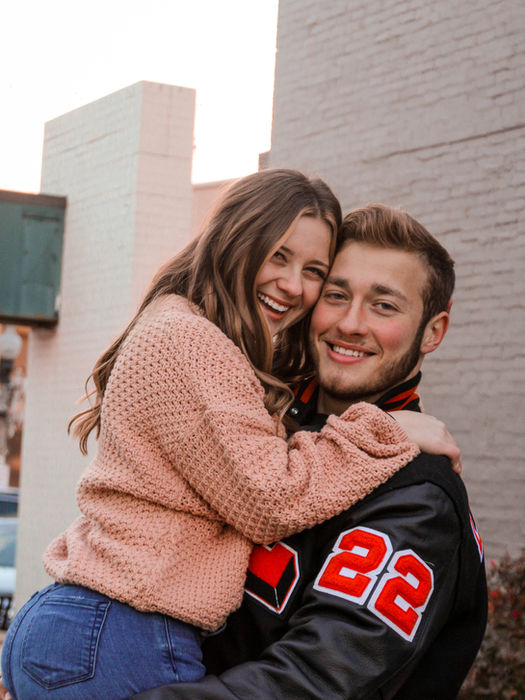 couple hugging photo in cincinnati