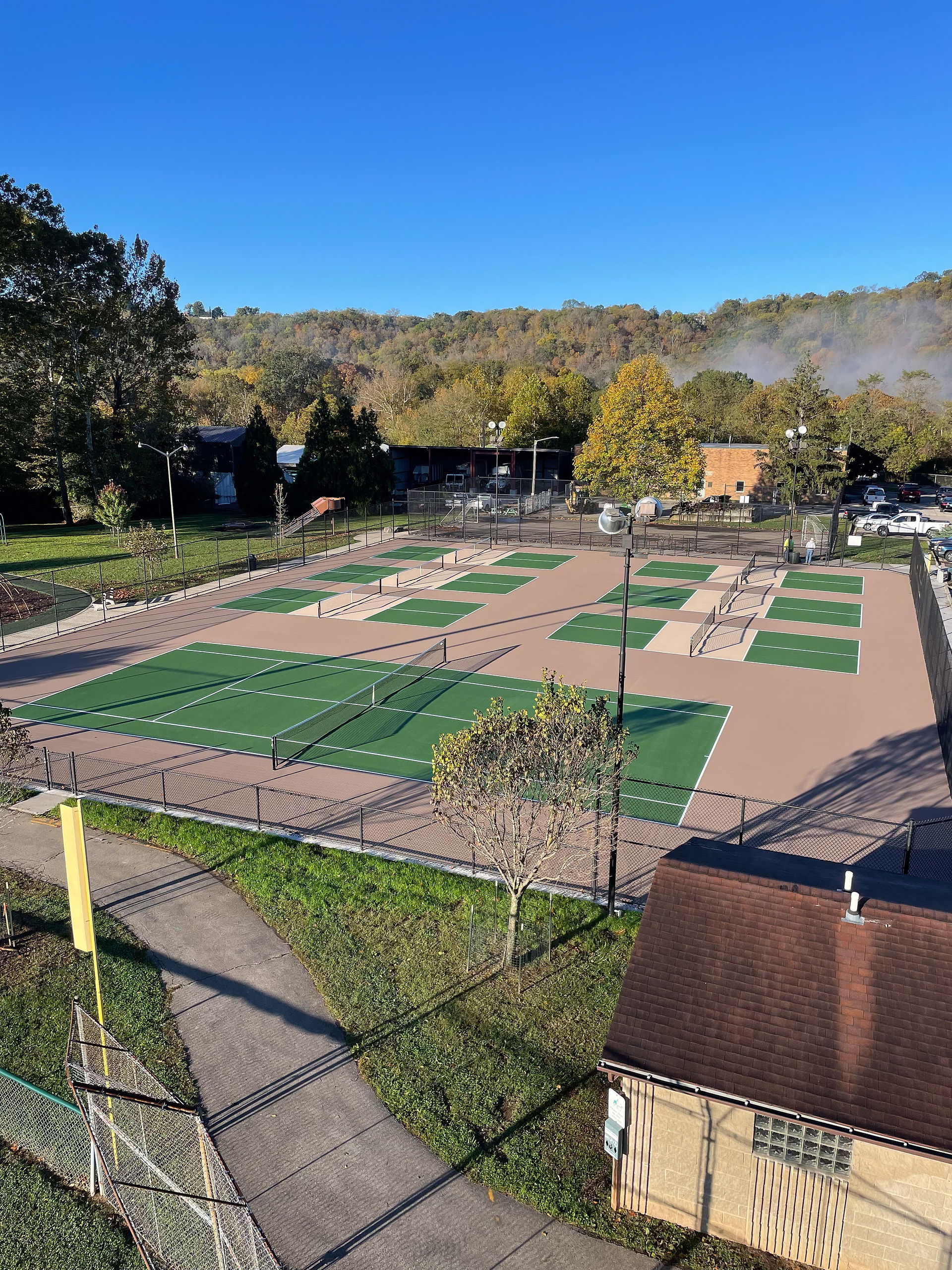 Photo of the City of Greendale's new pickleball courts and tennis court at Greendale Park.