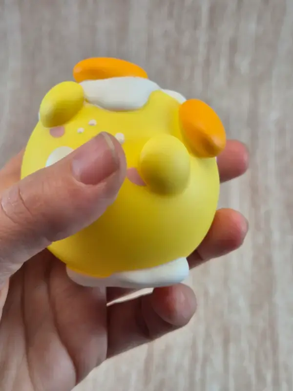 Thumbnail: Gashapon Kirby Punipuni Squad : Kirby Yellow