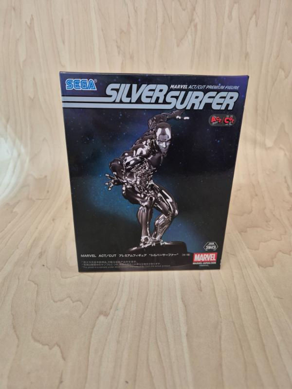 Figurine Marvel Act/Cut :Le Surfeur d'argent (Silver Surfer)