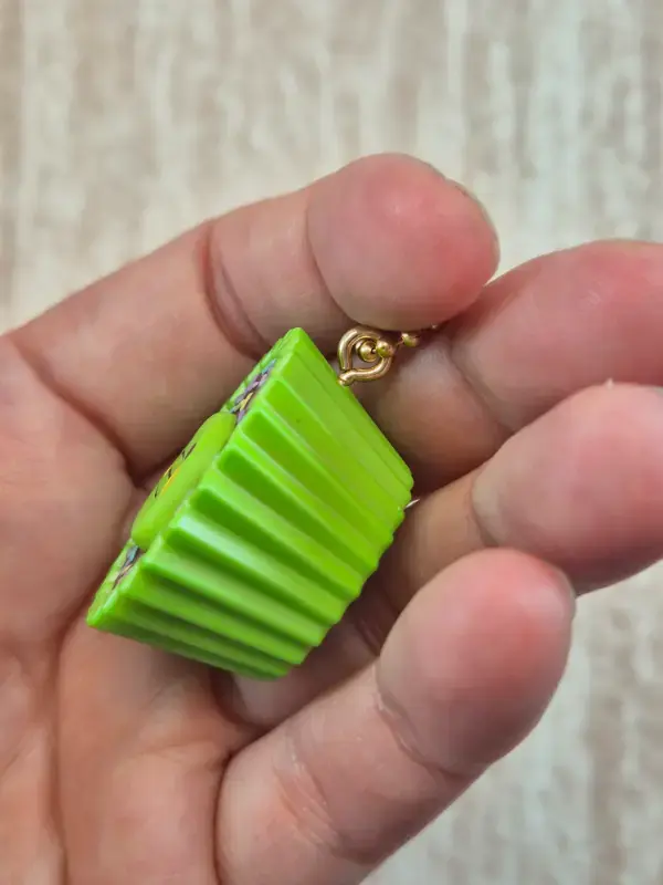 Miniature : Gashapon charm Tamagotchi "Tedzukuri Oyatsu Charm" : Kuchipatchi