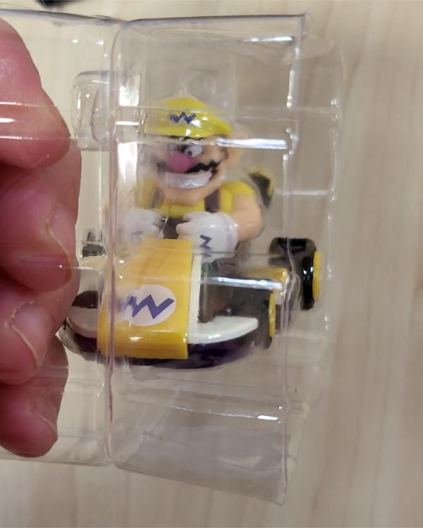 Miniature : Petite voiture Mario Kart 8 : Wario