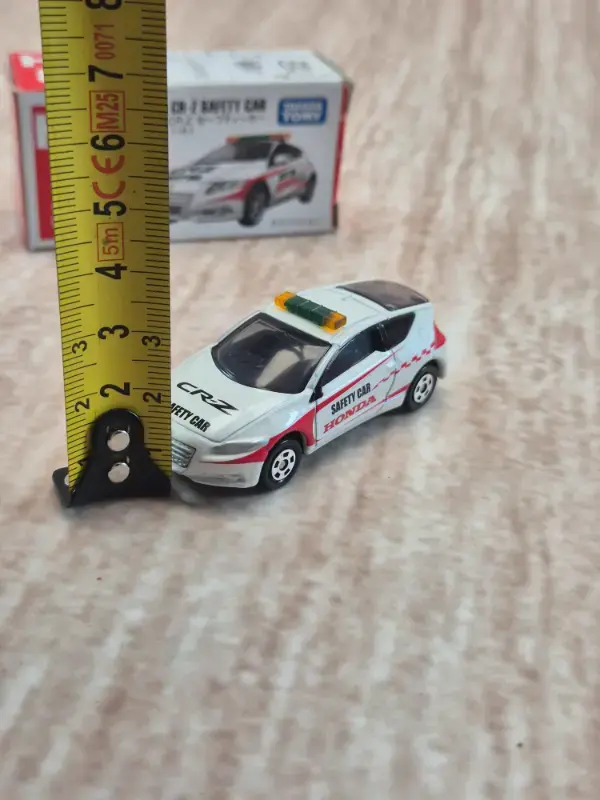 Thumbnail: Tomica 86 : Honda CR-Z Safety Car