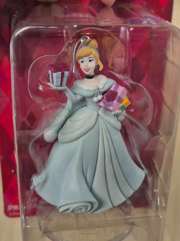 Miniature : Figurine Disney Happykuji 2024 : Cendrillon