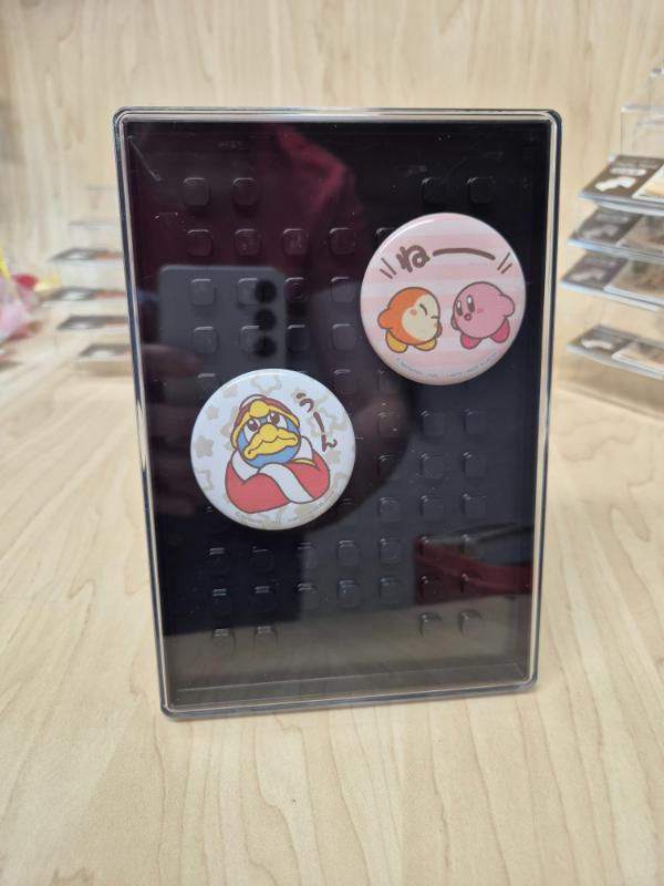 Thumbnail: Boîte d'exposition pour badges (Can Badge Display Case)