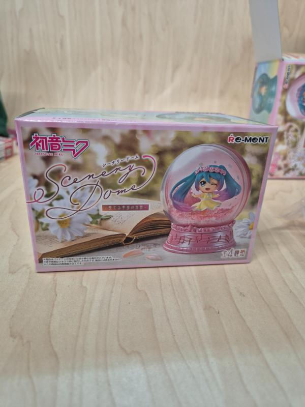 Figurine Re-ment Hatsune Miku "Scenery Dome" : Printemps
