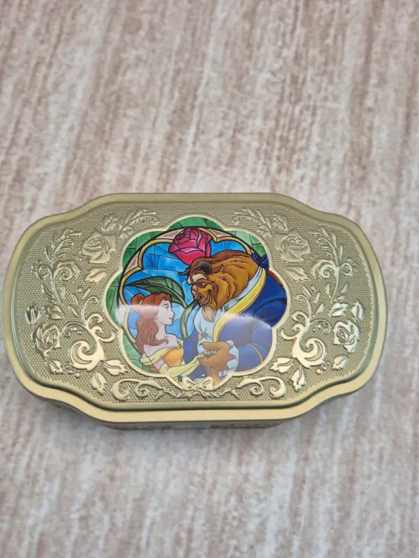Thumbnail: Boîte en métal Tokyo Disney Resort : La Belle et la Bête
