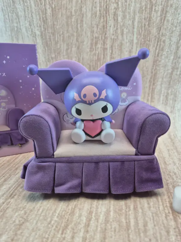 Thumbnail: Boîte à bijoux Sanrio Sofa Kuromi