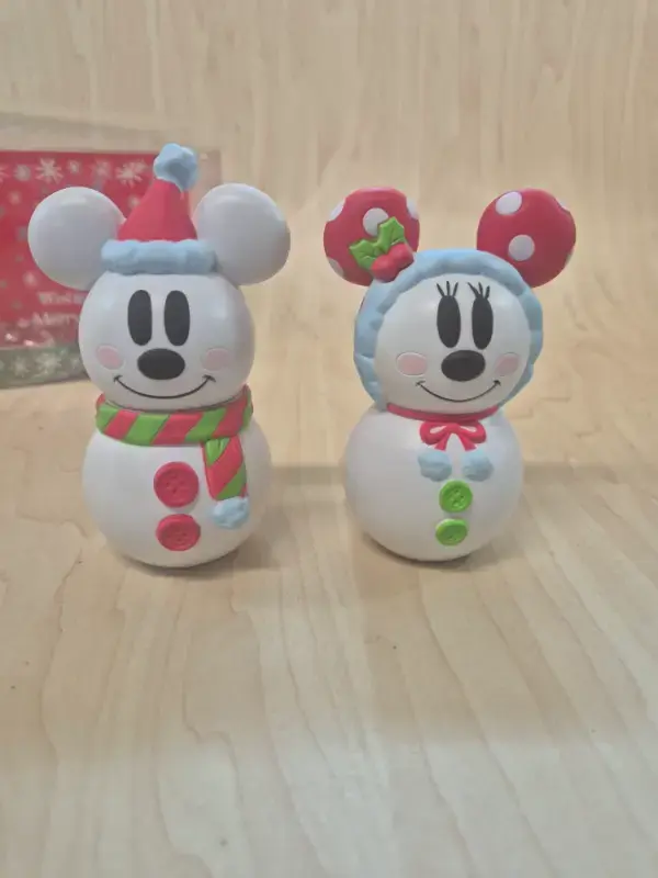 Miniature : Set 2 figurines Tokyo Disney Resort Mickey & Minnie bonhomme de neige Christmas