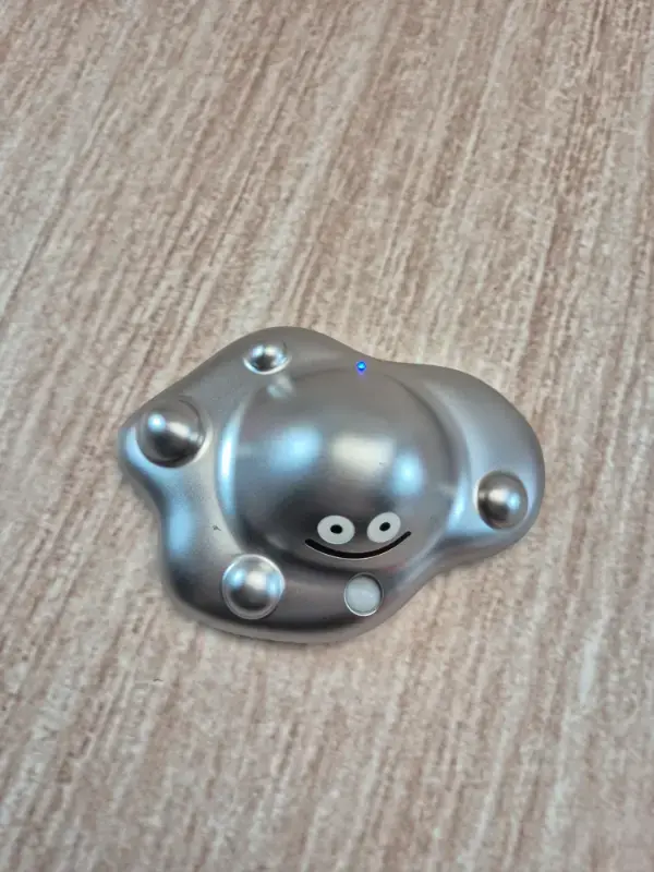 Thumbnail: Figurine mouvante Dragon Quest Liquid Metal Slime