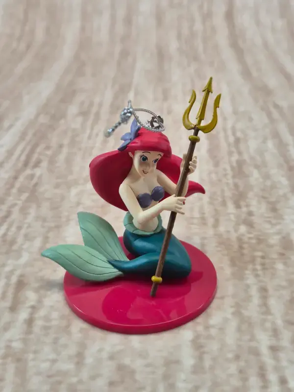 Figurine/Ornement de Noël Disney HappyKuji 2017 : Ariel Occaz
