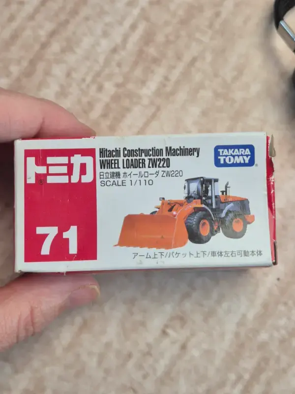Thumbnail: Tomica 71 : Hitachi Construction Machinery Wheel Loader ZW220