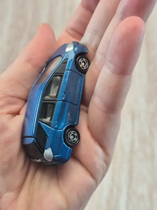 Miniature : Tomica 100 : Honda FIT Shuttle