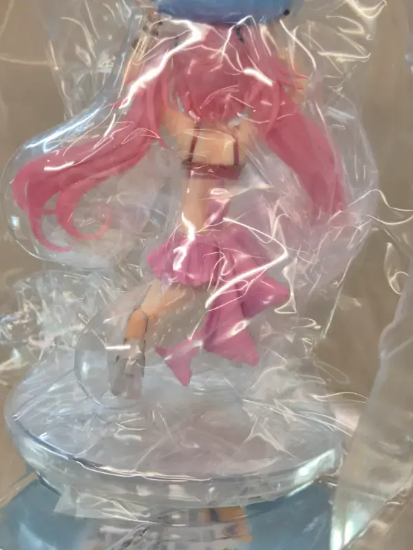 Miniature : Figurine Ichibanku"Moi, quand je me réincarne en slime" : Milim Summer figure