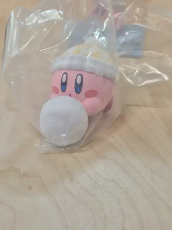 Miniature : Figurine Kirby "Fluffy Puffy Mine" A : Kirby dans la neige