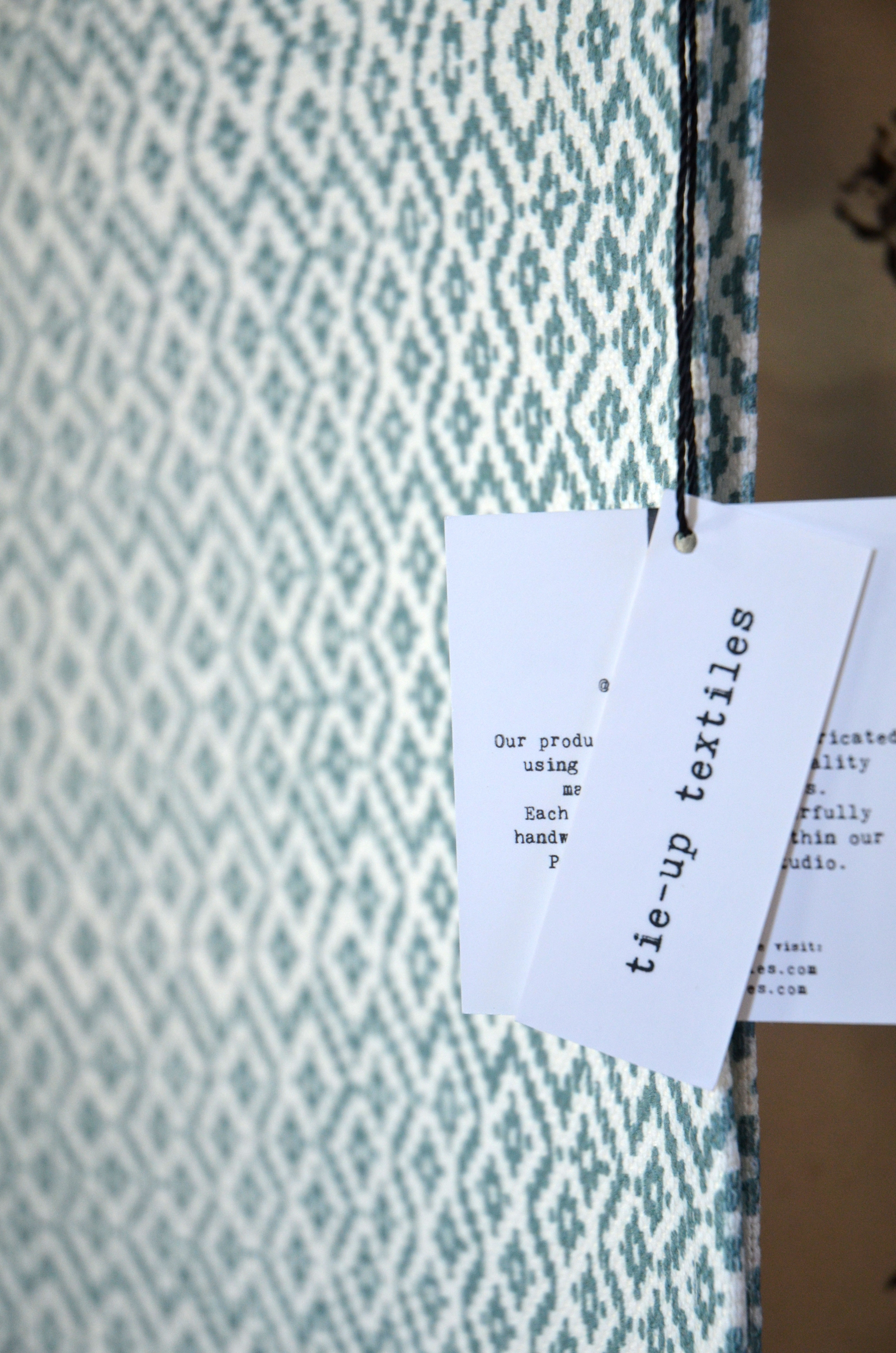 daphne blue colored senfe table runner