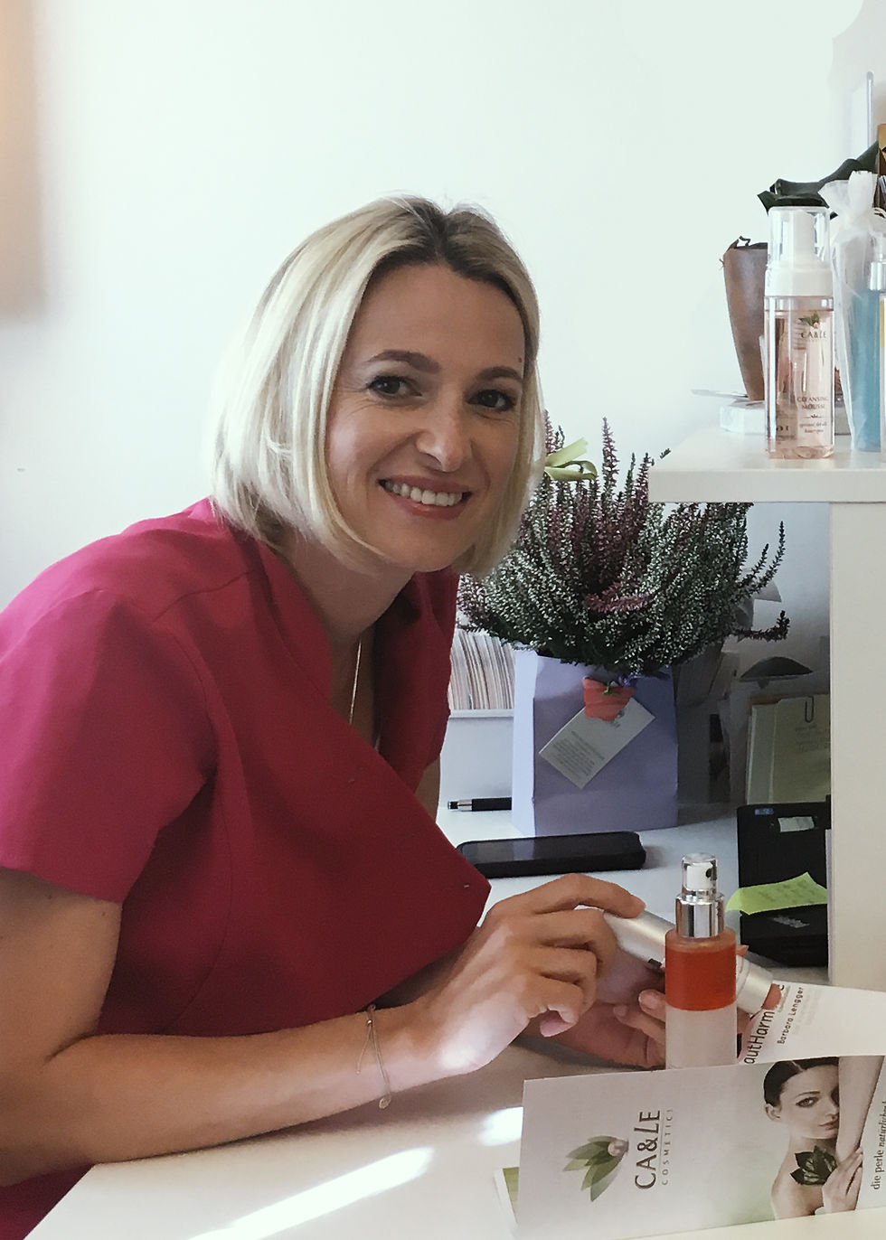 Barbara Lengger: Diplom Kosmetikerin, Eigentümerin des Kosmetikstudios „Hautharmonie“ in Villach.