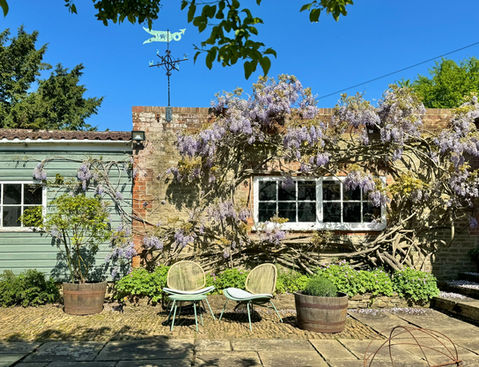 The Courtyard Garden
The Coach House Photoshoot Location