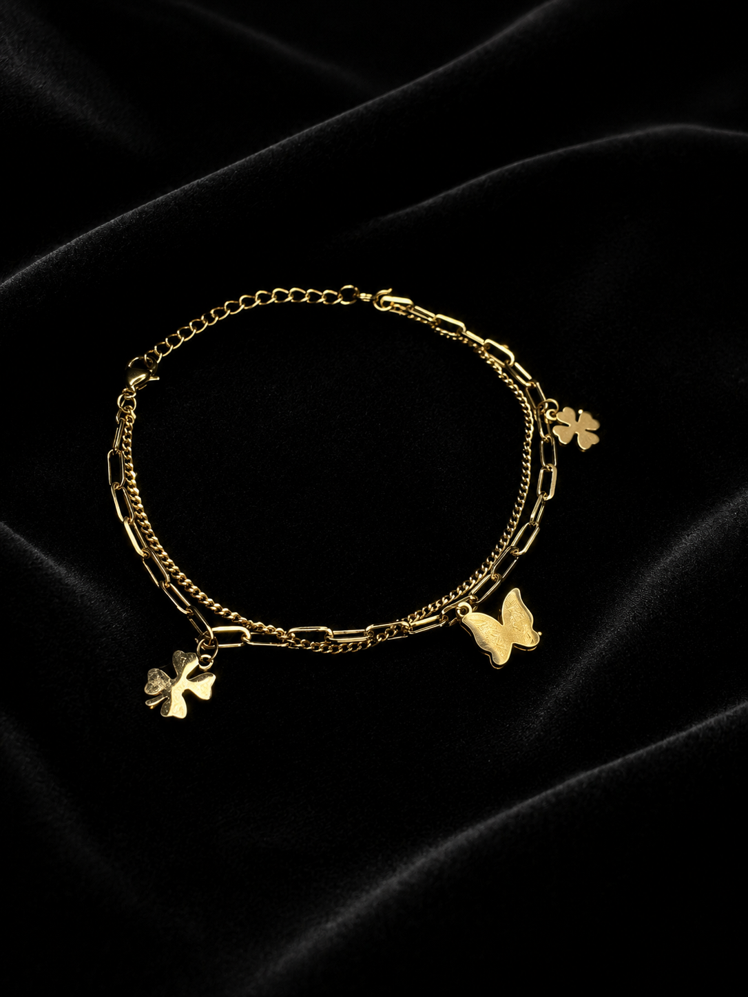 Bracelet Fortuna doré en acier inoxydable de NC Bijouterie, bijou élégant et intemporel pour femme