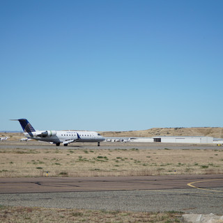 Skywest Airlines CRJ jet has a route that passes through Prescott