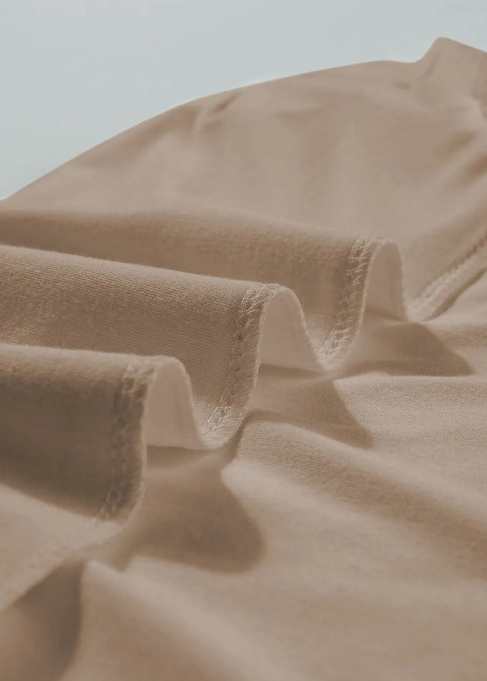Thumbnail: Women’s Seamed Detail Kace Raglan Sleeve Tee