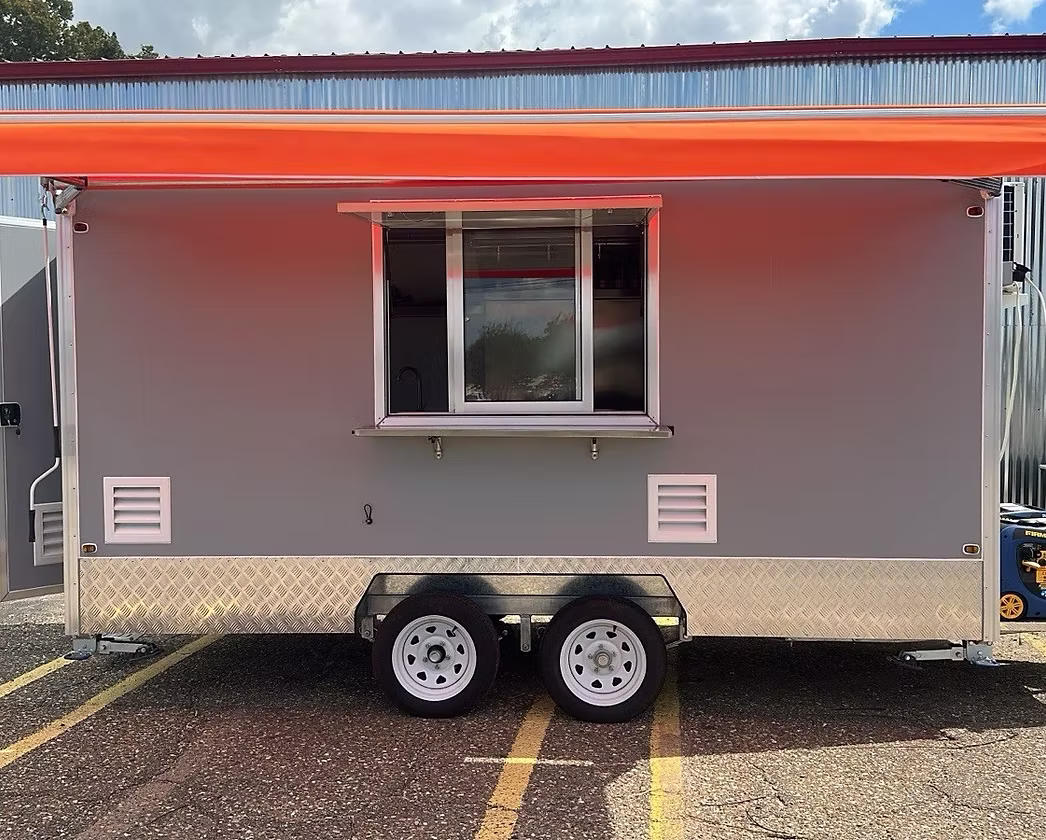 Pro-Series 13.1ft (4m) Fully Equipped Food Trailer – Dual-Axle Mobile Kitchen