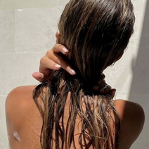 How to Wash your Hair: 10 Steps