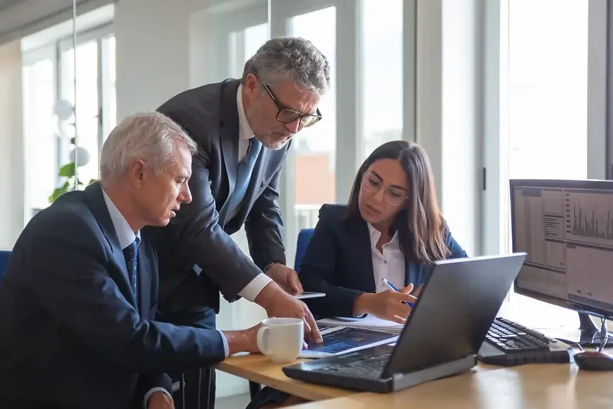 concentrated-colleagues-watching-statistic-1024x683.webp
