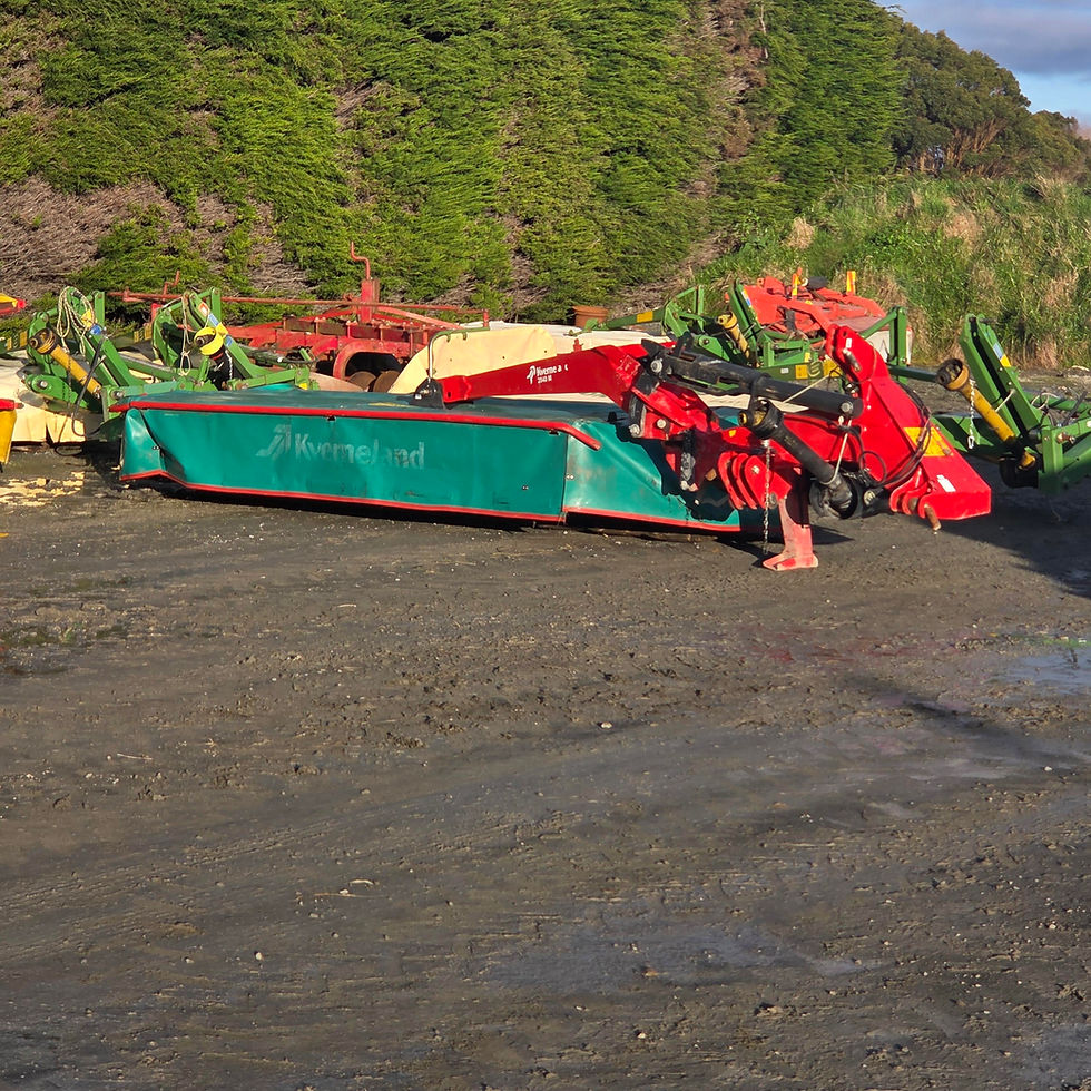 Thumbnail: 2022 Kverneland 2840 Disc Mower