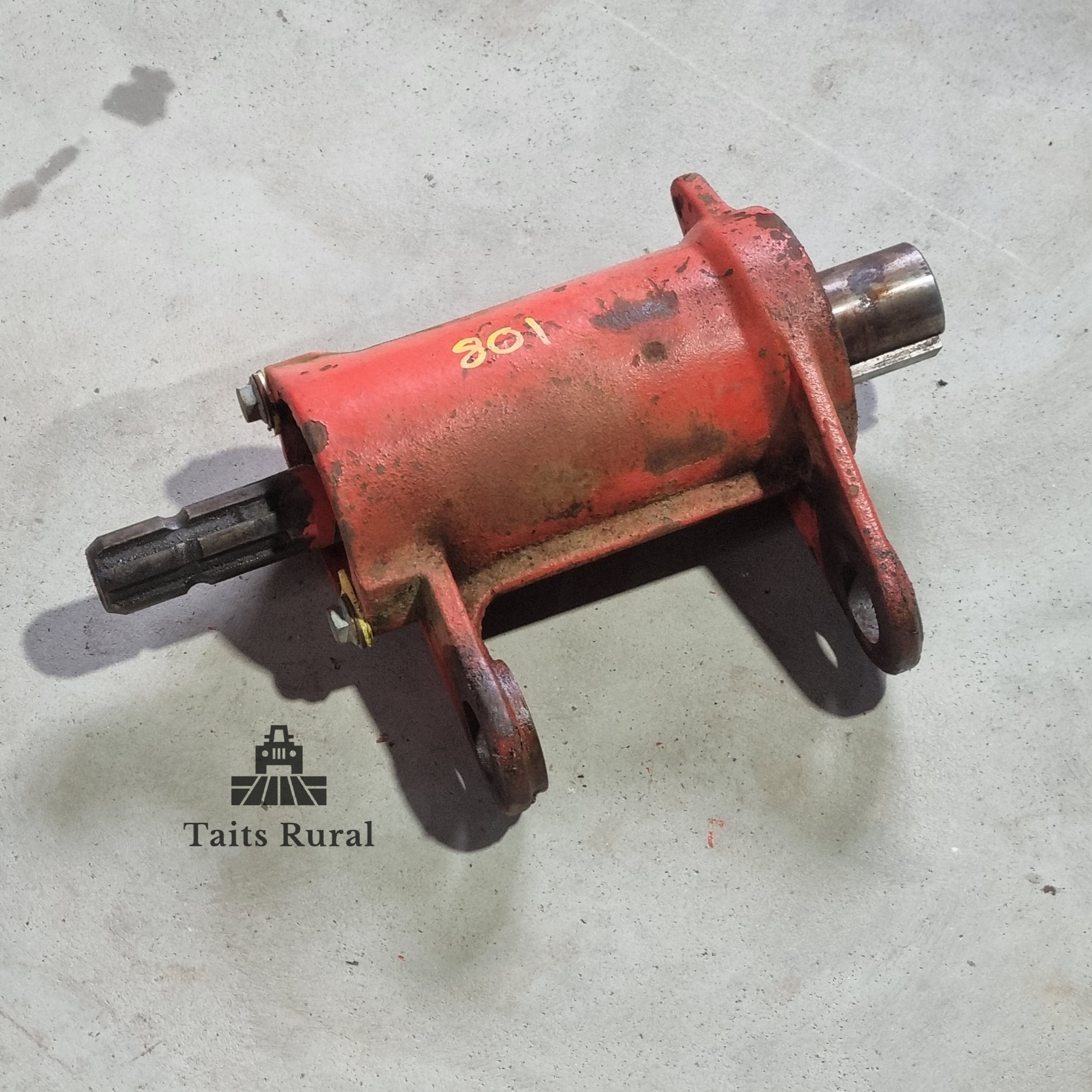 Kuhn GMD 801 Pivot Shaft