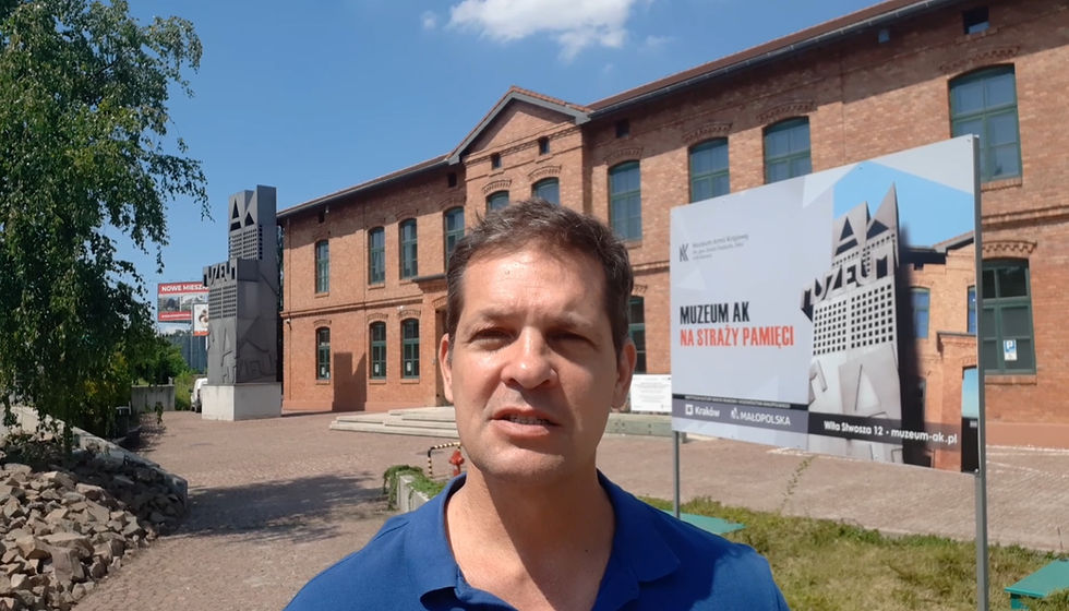 Foto do Coronel Fernando Montenegro em visita ao Museu Armia Krajowa - Cracóvia
