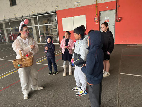 LAPIN ZINZIN CHASSE LES OEUFS !