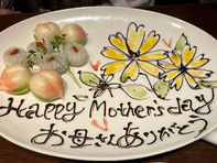 客室乗務員の女性に試着いただきました