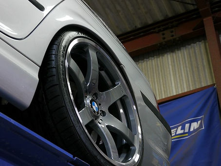 VW Golf5 R32|マフラー加工・DIXCEL Type M・ブレーキ施工