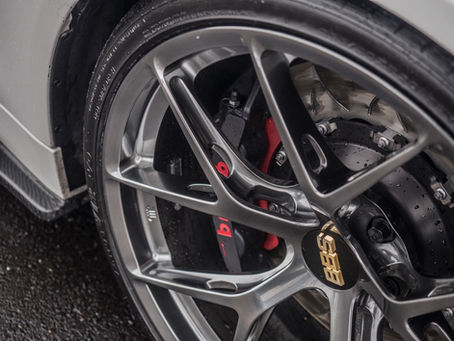 BMW F82 M4|Brembo GTS・BBS・サスペンション製作 カバー画像