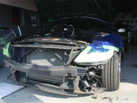 BMW E85 Z4にファイト!一発