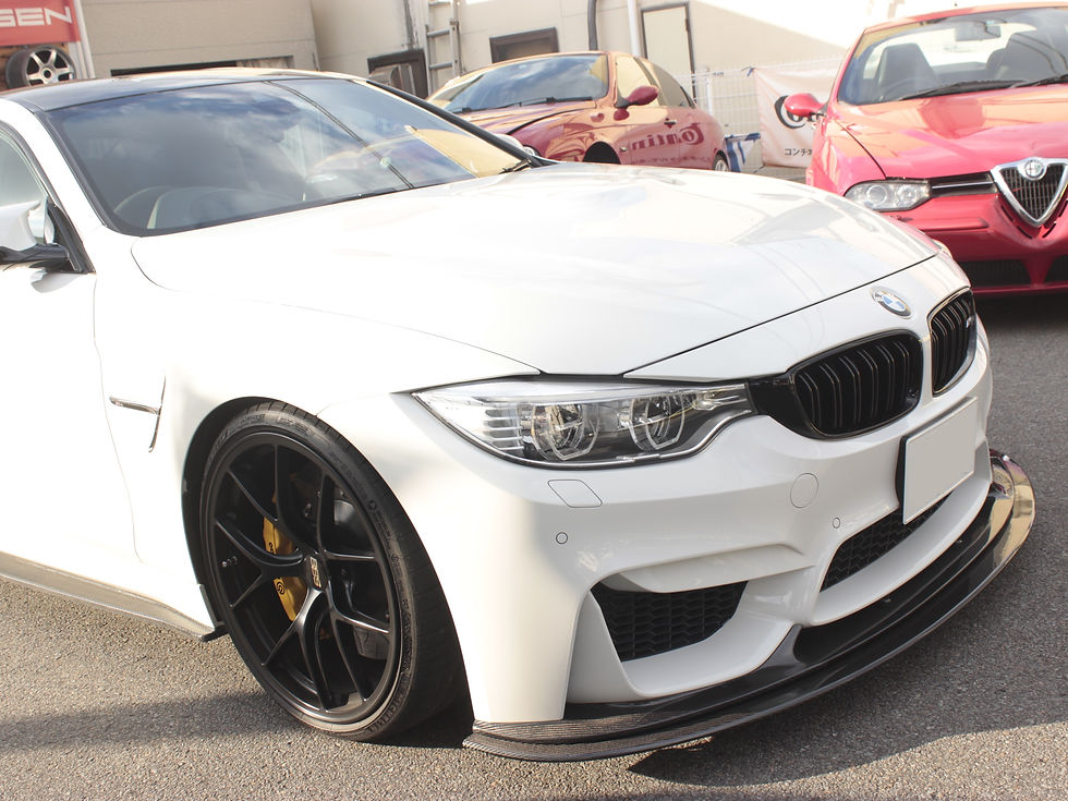 BMW F82 M4 Akrapovic チタンマフラー 4