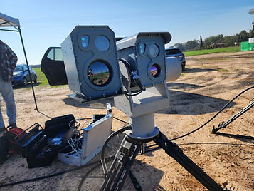 Night Sensors: COOLED HD MWIR x20 Zoom; 15-300 mm F4.0 (FOV 35.5° to 1.83°)