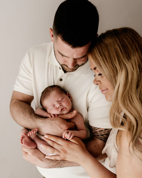 Newborn Baby Photoshoot in Essex - Bishops Stortford Dunmow, Saffron Walden Hertford, Chelmsford and Braintree