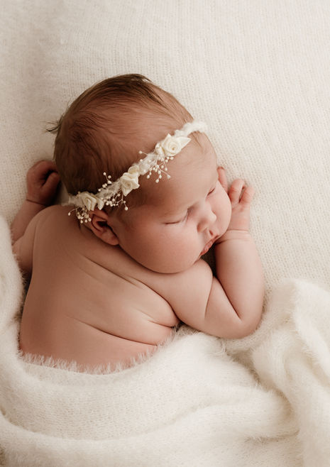 Best Newborn Photographer - Baby Photoshoot in Essex Hertfordshire Bishops Stortford, Dunmow, Saffron Walden Colchester and Chelmsford Essex and London 