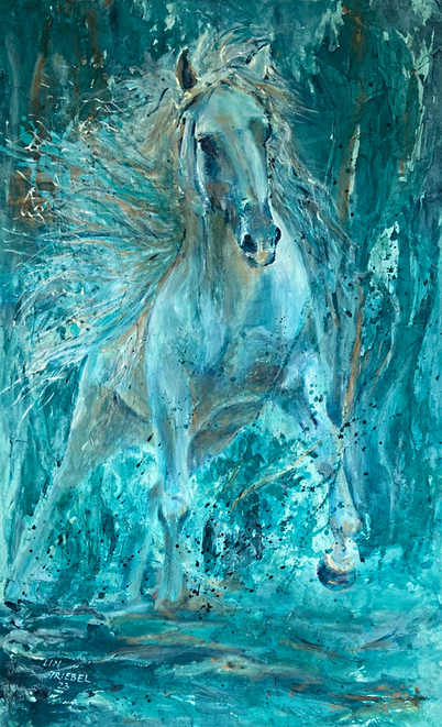Heike LIN Triebel is inspired by the colours of nature, sky and water, mostly shades of light blue, blue and turquoise, as in the case of her series entitled , WILD HORSES, consisting of 13 paintings.
In the beginning, Heike LIN creates material backgrounds from several overlapping layers of acrylic paint, varnish, gauze and oxidation media, in the style of the Italian artist Italian artist Alberto Burri.
After a period of observation, the artist begins to paint the motifs, which emerge naturally from the cracks, spatulas and oxidations.
As the title suggests, from these blue backgrounds the artist brings out horses as main subject.
The history of art is permeated with equine representations which often symbolise strength and power, as for example in Umberto Boccioni's "La città che sale" from 1910.
Horses are also subjects to express anxiety as in "The Nightmare" by Johann H. Fussli, a painter of the Romantic period, or even more in the horse par excellence: SELENE's horse of the Parthenon, which is kept in the British Museum in London.
The most emblematic example of this series is the canvas entitled "Wild Horses IX", in which three horses seem to burst out of the canvas.
Their power is perceptible in their movement: they seem to gallop between the impetuous waters
of a stormy sea.
The feeling arises that the horses are charging out of the canvas, challenging the viewer with their straightforward and determined appearance.