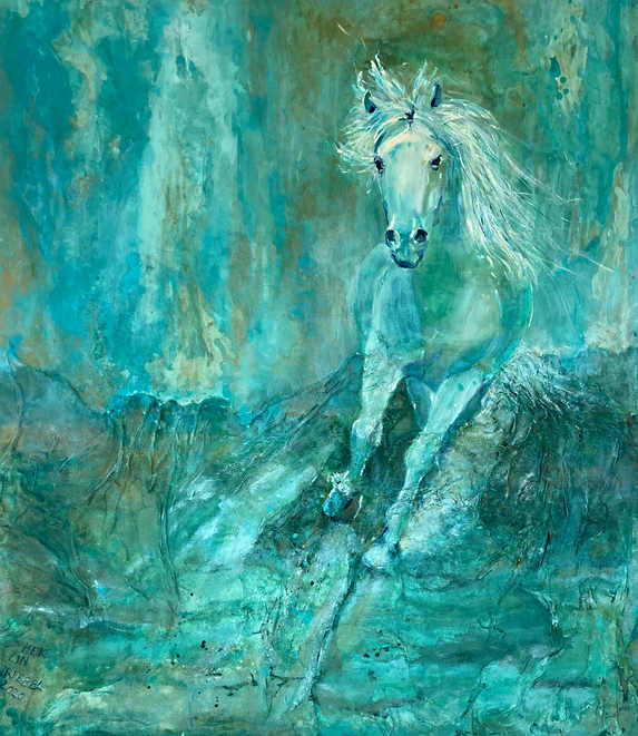 Heike LIN Triebel is inspired by the colours of nature, sky and water, mostly shades of light blue, blue and turquoise, as in the case of her series entitled , WILD HORSES, consisting of 13 paintings.
In the beginning, Heike LIN creates material backgrounds from several overlapping layers of acrylic paint, varnish, gauze and oxidation media, in the style of the Italian artist Italian artist Alberto Burri.
After a period of observation, the artist begins to paint the motifs, which emerge naturally from the cracks, spatulas and oxidations.
As the title suggests, from these blue backgrounds the artist brings out horses as main subject.
The history of art is permeated with equine representations which often symbolise strength and power, as for example in Umberto Boccioni's "La città che sale" from 1910.
Horses are also subjects to express anxiety as in "The Nightmare" by Johann H. Fussli, a painter of the Romantic period, or even more in the horse par excellence: SELENE's horse of the Parthenon, which is kept in the British Museum in London.
The most emblematic example of this series is the canvas entitled "Wild Horses IX", in which three horses seem to burst out of the canvas.
Their power is perceptible in their movement: they seem to gallop between the impetuous waters
of a stormy sea.
The feeling arises that the horses are charging out of the canvas, challenging the viewer with their straightforward and determined appearance.