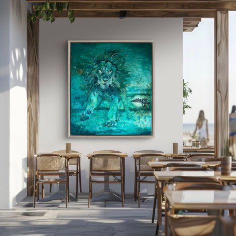 Heike Lin Triebel, „NIGHTMARE“, 2021, 120 × 140 cm. Dynamisches Löwenbild mit oxidierten Pigmenten und Goldgrund – nächtlich, majestätisch, bedroht.

Heike Lin Triebel realizes the work "Nightmare" in the wake of her series entitled "Wild Horses" and on what at the moment remains an isolated and unique case, the work entitled "Toro". 
"Nightmare" could follow the same fate as "Toro" and remain the only work of Heike depicting a lion in her typical technique of "see-through". The colors are the same used in "Wild Horses": blue and aqua green dominate the canvas and make the atmosphere "aquatic". The impression is that of being under water and of glimpsing the king of the forest, a majestic lion. The lion has always been associated with strength and sovereignty. It's a symbol of power and 
beauty and Heike Lin Triebel manages to do him justice, depicting him in motion, with the mane 
floating in the air and legs ready to run.
From the sensory point of view this work offers a double perspective: on the one hand it transmits 
a great strength and desire for revenge, on the other hand the work, as the title suggests, lets glimpse something mysterious and dramatic.
The gaze is determined and at times ominous, as if the lion loomed menacing in our dreams, as if he were both a friend and an enemy. Even the lights create a sort of ambivalent environment, 
serene and relaxed but also dramatic. 
An interesting detail that can be noticed only after a careful look is the tree, typical of the savannah, 
placed in the background, on the right side of the canvas. 
Above it there is a luminous circle, perhaps the moon, which places the setting at night, thus reconnecting to the sphere of dreams and nightmares.
HEIKE LIN TRIEBEL ART
Abstract&Figurative Art